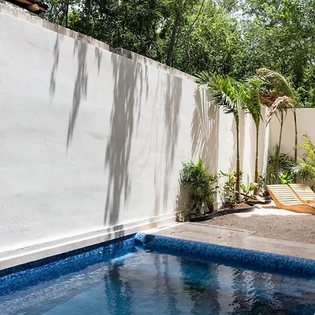 Modern 1Br With Private Pool And Surround Speakers Villa